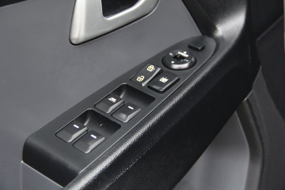 Kia Sportage, 2.0 л, АТ, 2012 фото 11