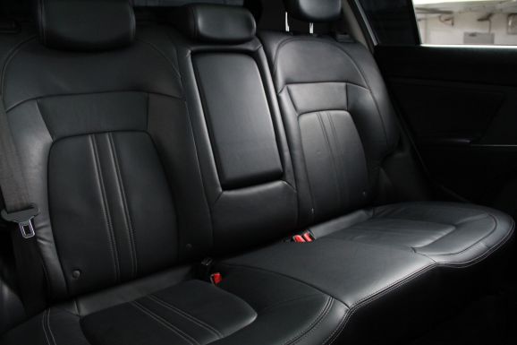 Kia Sportage, 2.0 л, АТ, 2012 фото 1