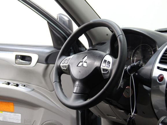 Mitsubishi Pajero Sport Ultimate S03, 2.5 л, АТ, 2010 фото 9