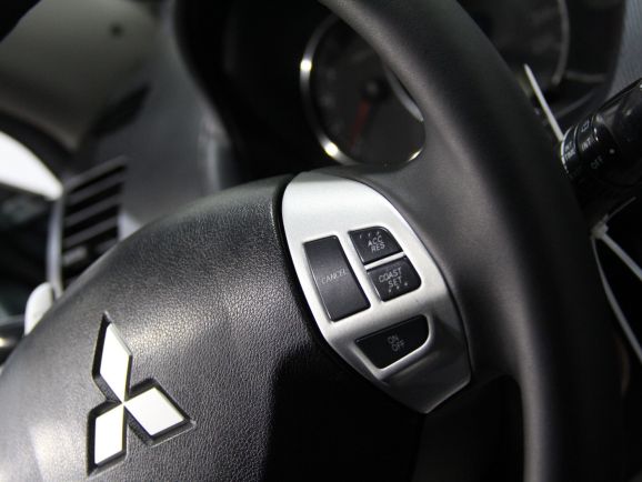 Mitsubishi Pajero Sport Ultimate S03, 2.5 л, АТ, 2010 фото 13