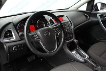 Opel Astra Cosmo, 1.4 л, АКПП, 2012 фото 9