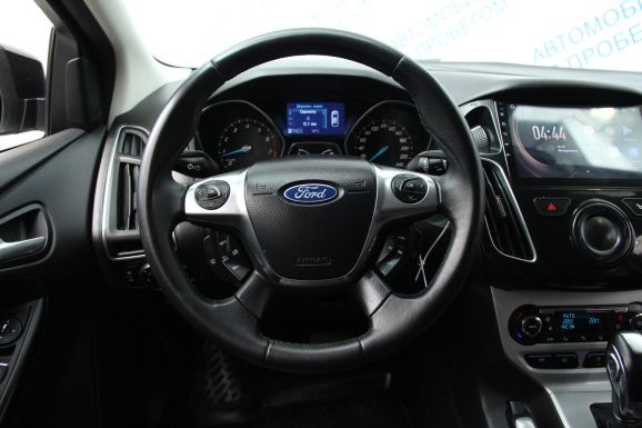 Ford Focus, 1.6 л, Робот, 2014 фото 7