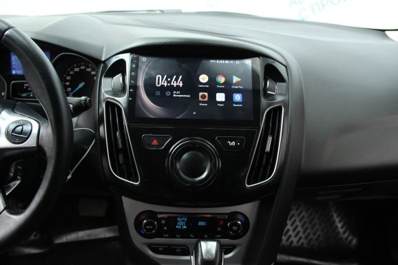 Ford Focus, 1.6 л, Робот, 2014 фото 10