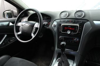 Ford Mondeo Titanium, 2.0 л, РКПП, 2012 фото 9