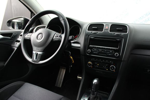 Volkswagen Golf Style, 1.4 л, Робот, 2011 фото 8