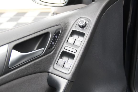 Volkswagen Golf Style, 1.4 л, Робот, 2011 фото 11