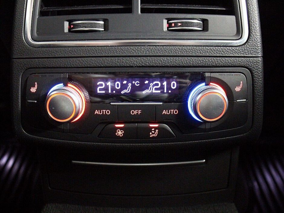 Audi A6, 1.8 л, Робот, 2015 фото 10