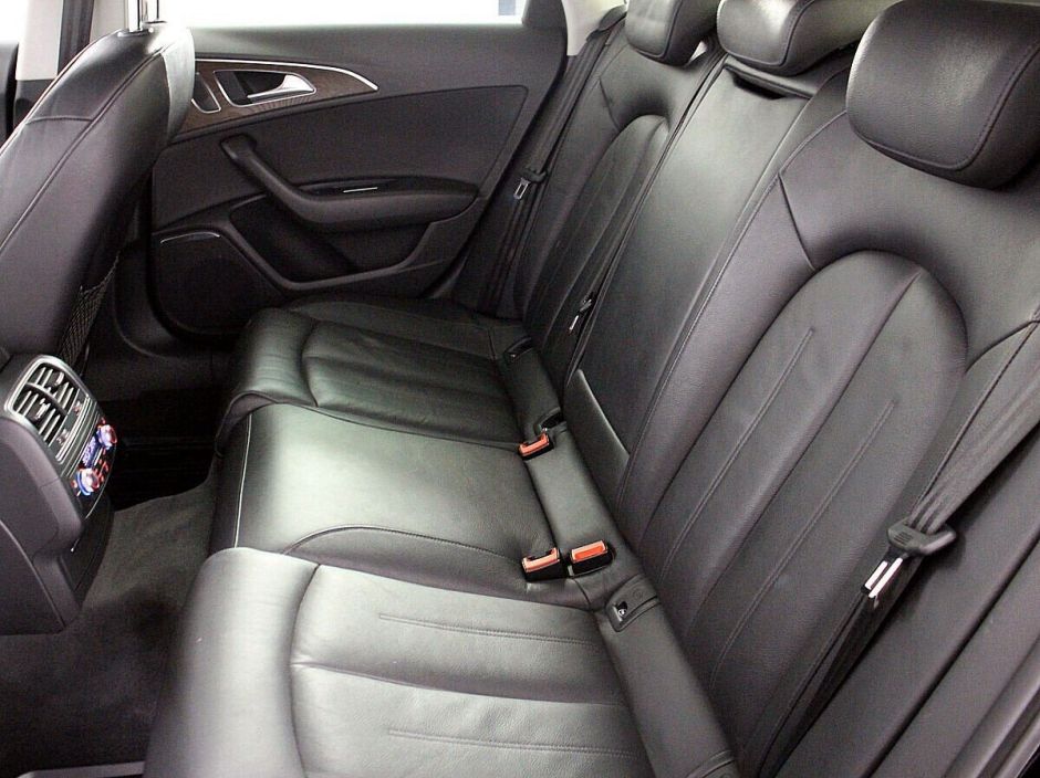 Audi A6, 1.8 л, Робот, 2015 фото 1