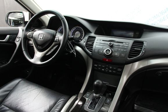 Honda Accord, 2.4 л, АТ, 2010 фото 9