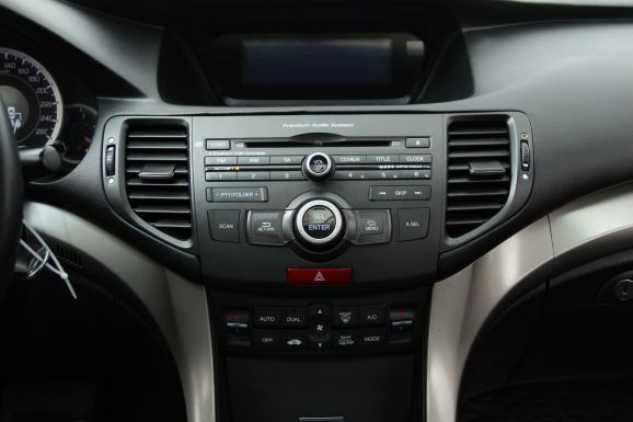 Honda Accord, 2.4 л, АТ, 2010 фото 12