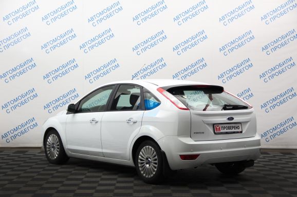 Ford Focus Ghia, 1.6 л, АТ, 2010 фото 6