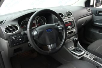 Ford Focus Ghia, 1.6 л, АКПП, 2010 фото 8