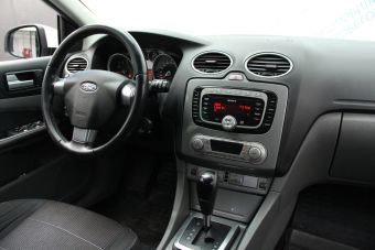 Ford Focus Ghia, 1.6 л, АКПП, 2010 фото 9