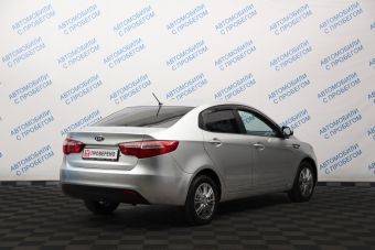 Kia Rio Comfort, 1.4 л, МКПП, 2012 фото 5