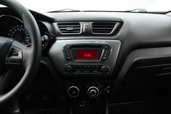 Kia Rio Comfort, 1.4 л, МКПП, 2012 фото 10