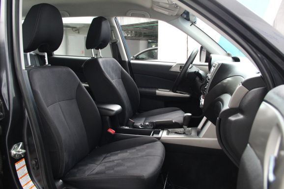 Subaru Forester 2.5XS (VR), 2.5 л, АТ, 2010 фото 2