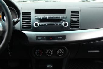 Mitsubishi Lancer, 1.8 л, CVT, 2009 фото 10