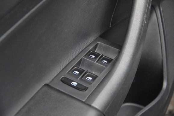 Skoda Rapid, 1.6 л, АТ, 2014 фото 11