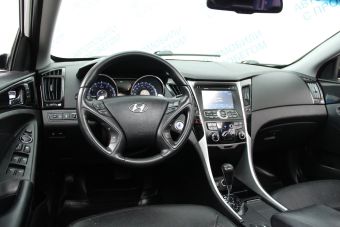 Hyundai Sonata Prestige, 2.0 л, АКПП, 2012 фото 9