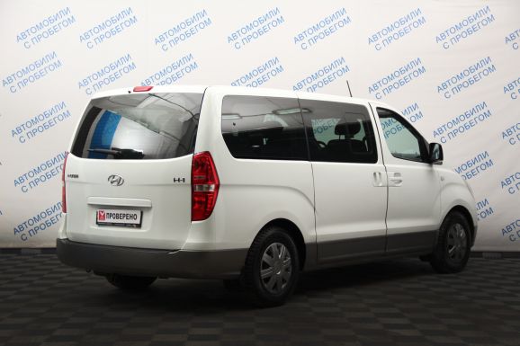 Hyundai H-1, 2.5 л, МТ, 2011 фото 6