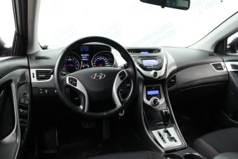 Hyundai Elantra Comfort, 1.6 л, АКПП, 2013 фото 9