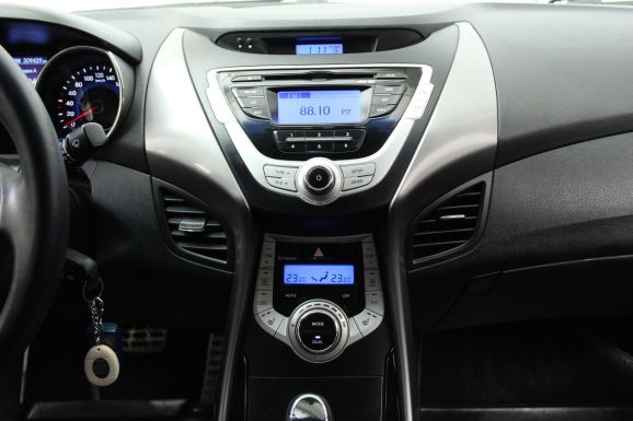 Hyundai Elantra Comfort, 1.6 л, АТ, 2013 фото 10