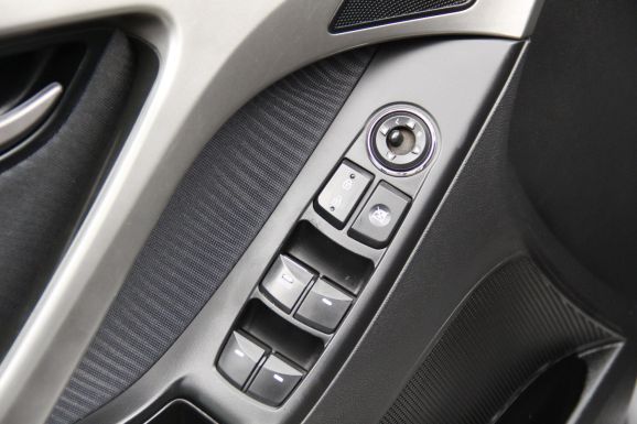 Hyundai Elantra Comfort, 1.6 л, АТ, 2013 фото 11