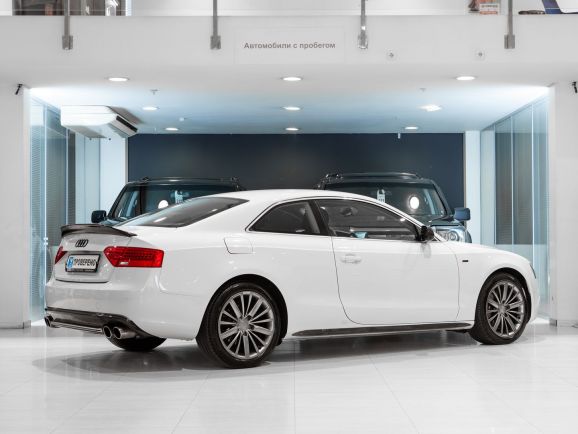 Audi A5, Робот, 2013 фото 4