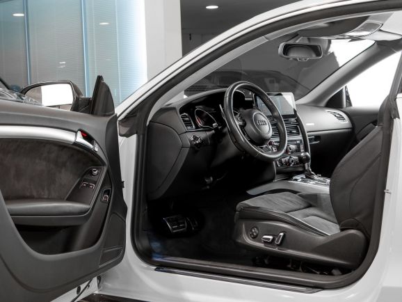 Audi A5, Робот, 2013 фото 10