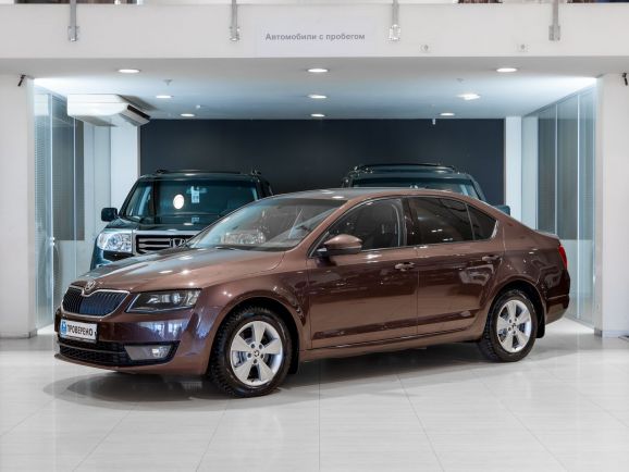 Skoda Octavia, Робот, 2015 фото 3