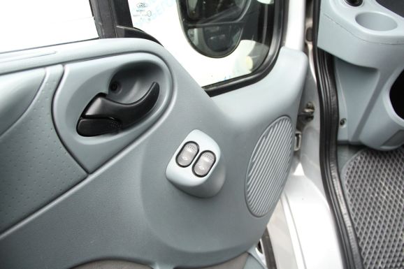 Ford Tourneo, 2.2 л, МТ, 2010 фото 11