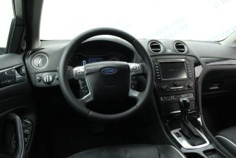 Ford Mondeo Titanium, 2.0 л, РКПП, 2012 фото 9