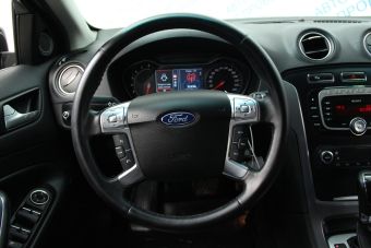 Ford Mondeo Titanium, 2.0 л, РКПП, 2012 фото 8