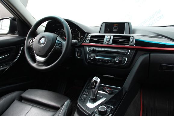 BMW 3 серии, 2.0 л, АТ, 2013 фото 7