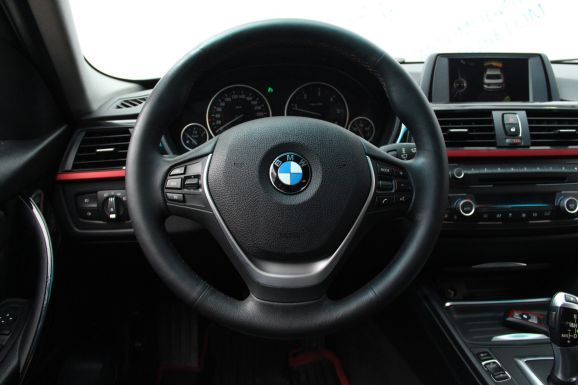 BMW 3 серии, 2.0 л, АТ, 2013 фото 8