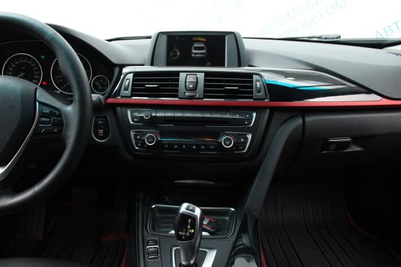 BMW 3 серии, 2.0 л, АТ, 2013 фото 10