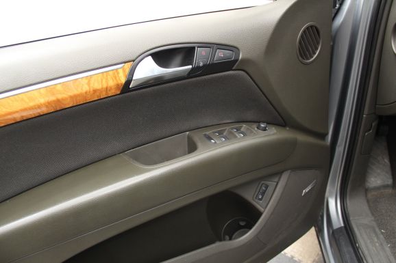 Audi Q7, 3.0 л, АТ, 2008 фото 12