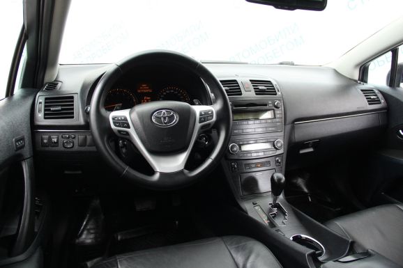 Toyota Avensis Люкс, 2.0 л, Вариатор, 2009 фото 7