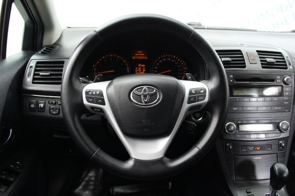 Toyota Avensis Люкс, 2.0 л, Вариатор, 2009 фото 9