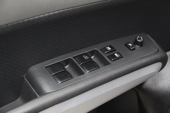 Nissan X-Trail LE (Hi-Fi), 2.5 л, Вариатор, 2011 фото 12