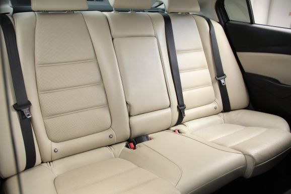 Mazda 6 Supreme, 2.5 л, АТ, 2014 фото 1