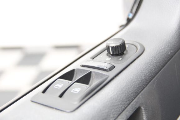 Volkswagen Caravelle, 2.0 л, Робот, 2012 фото 11