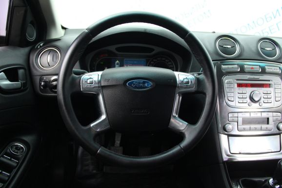 Ford Mondeo Titanium X, 2.5 л, МТ, 2007 фото 8
