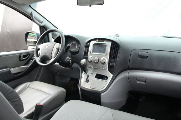 Hyundai Grand Starex, 2.5 л, АТ, 2011 фото 10