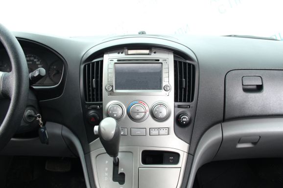 Hyundai Grand Starex, 2.5 л, АТ, 2011 фото 11