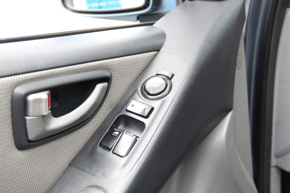 Hyundai Grand Starex, 2.5 л, АТ, 2011 фото 13