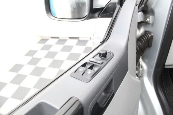 Volkswagen Caravelle Comfortline, 2.0 л, Робот, 2012 фото 11