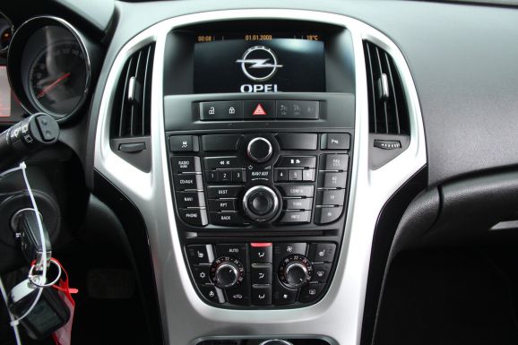 Opel Astra Sport, 1.4 л, АТ, 2013 фото 10