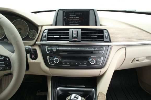 BMW 3 серии 328i, 2.0 л, АТ, 2013 фото 10