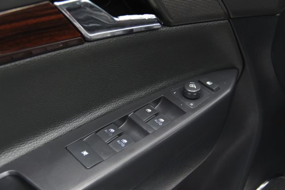 Opel Antara Cosmo Premium Plus, 3.2 л, АТ, 2009 фото 2